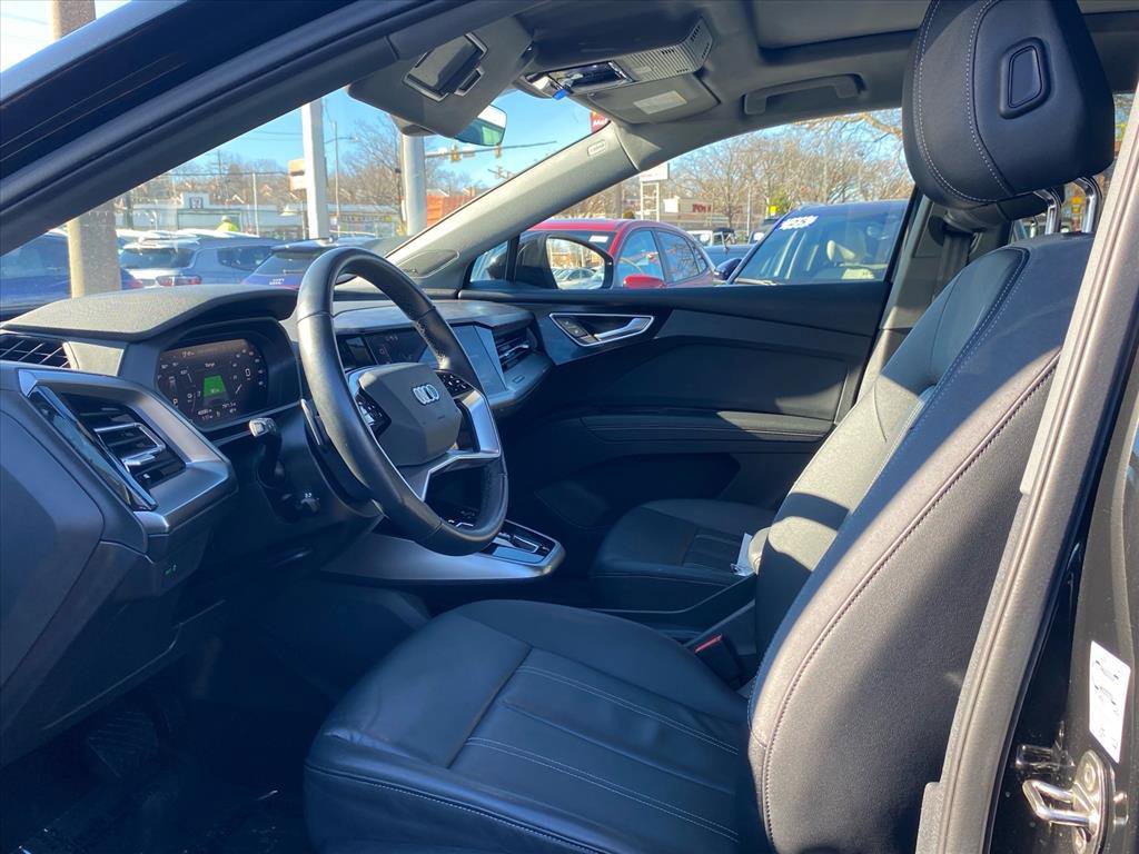 Used 2023 Audi Q4 e-tron Premium Plus w/ Premium Plus image 12