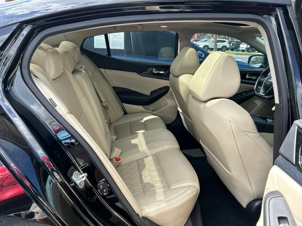 Used 2023 Nissan Maxima Platinum w/ Sport Mat Group FWD image 47