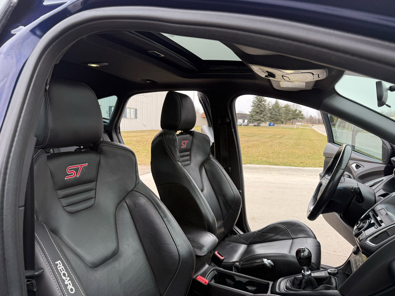 Used 2016 Ford Focus ST w/ Equipment Group 401A image 35