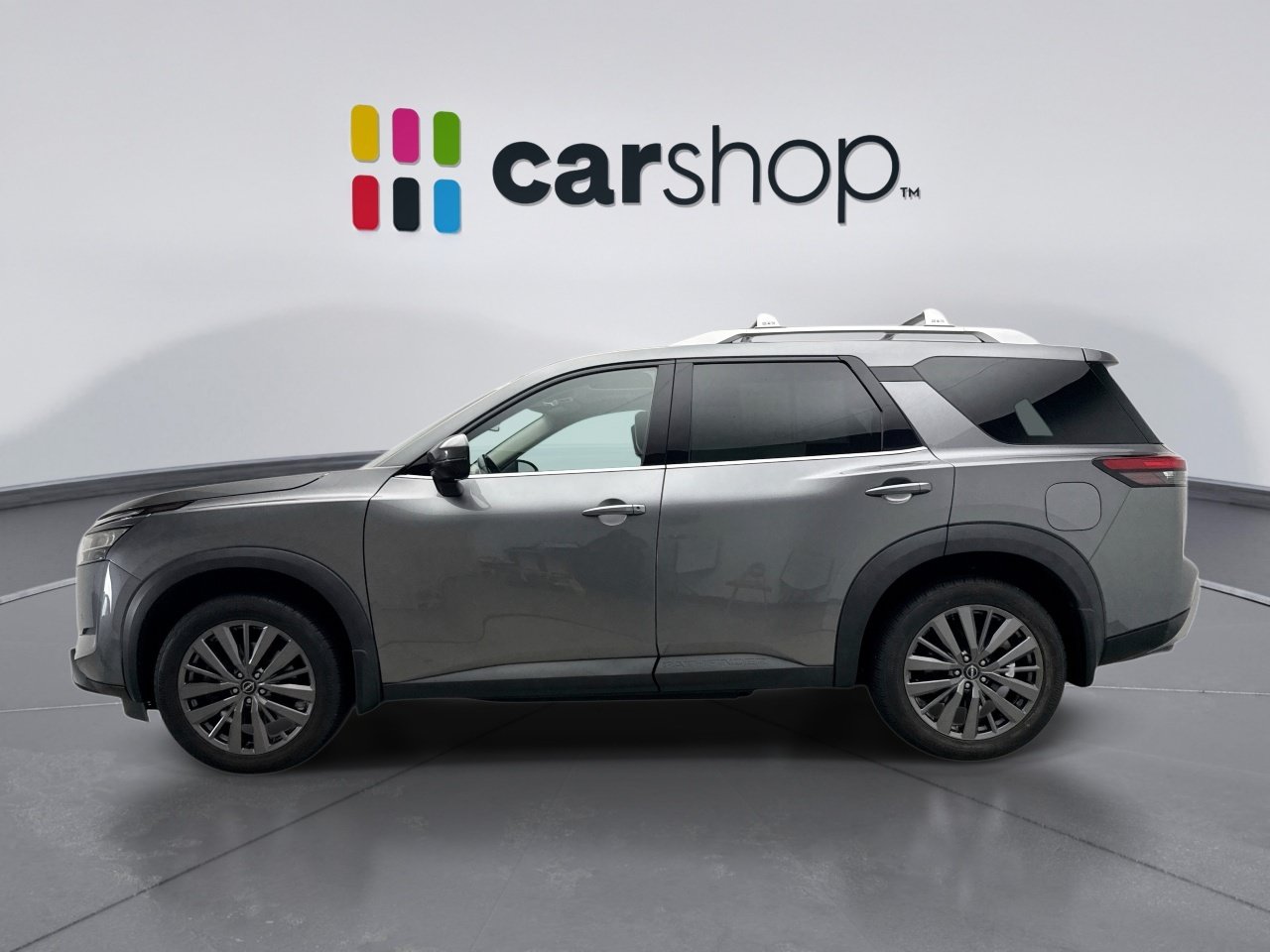 Used 2024 Nissan Pathfinder SL w/ SL Premium Package AWD/4WD image 2