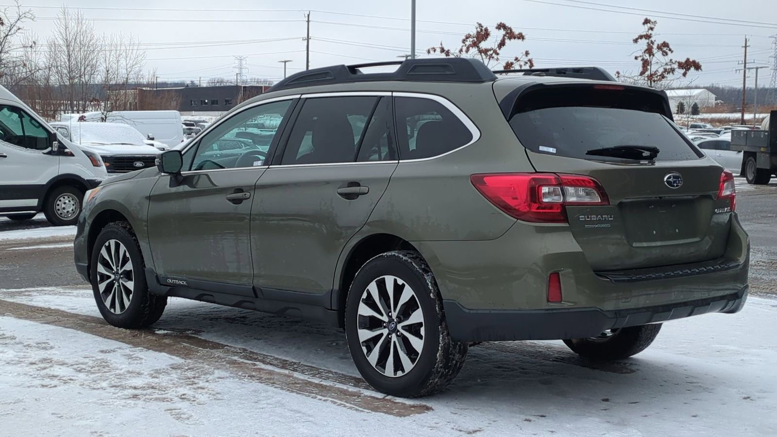 Used 2015 Subaru Outback 2.5i Limited image 3