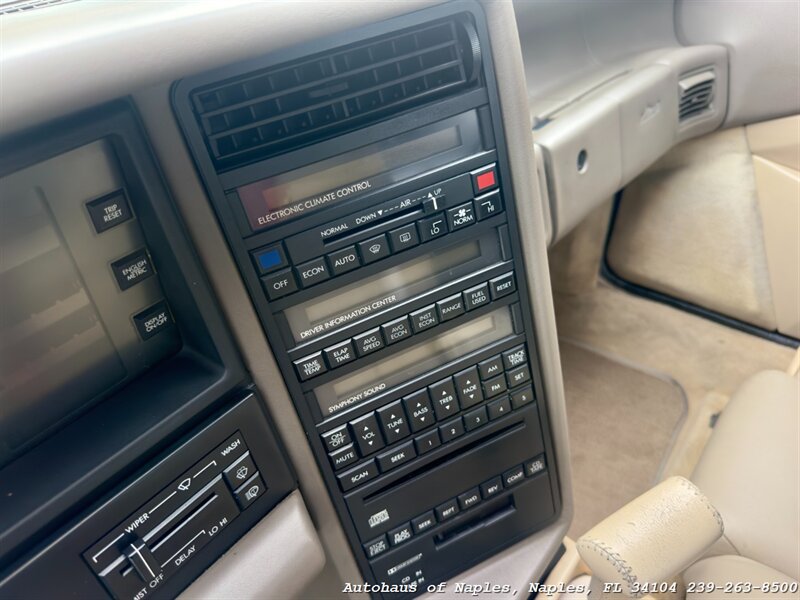 Used 1993 Cadillac Allante FWD image 18