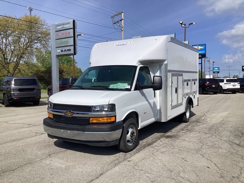 New 2026 Chevrolet Express 3500 w/ Power Convenience Package RWD image 3