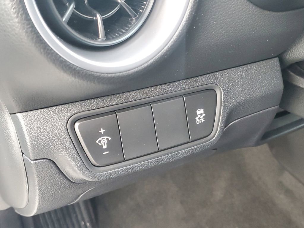 Certified 2024 Kia Forte LXS image 11