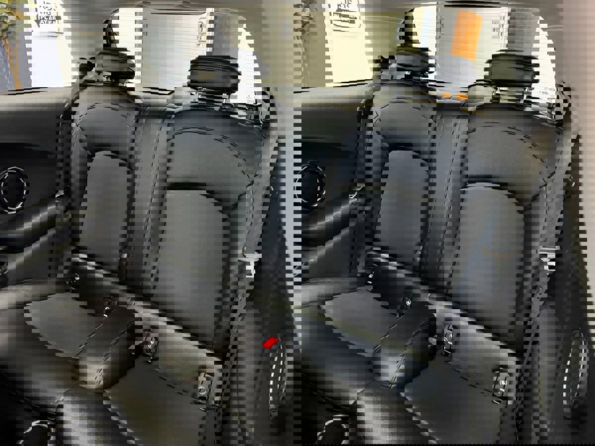 Used 2014 MINI Cooper S image 39