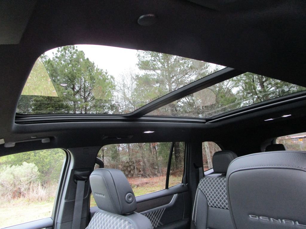 New 2026 GMC Acadia Denali w/ Super Cruise Package image 31