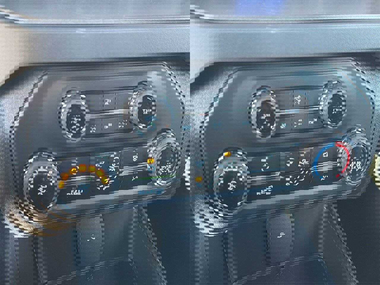 New 2026 Ford Bronco 2-Door image 9