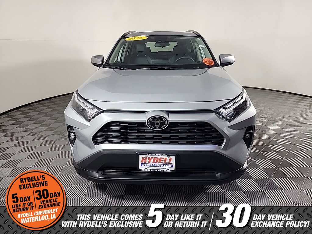 Used 2025 Toyota RAV4 XLE Premium image 3