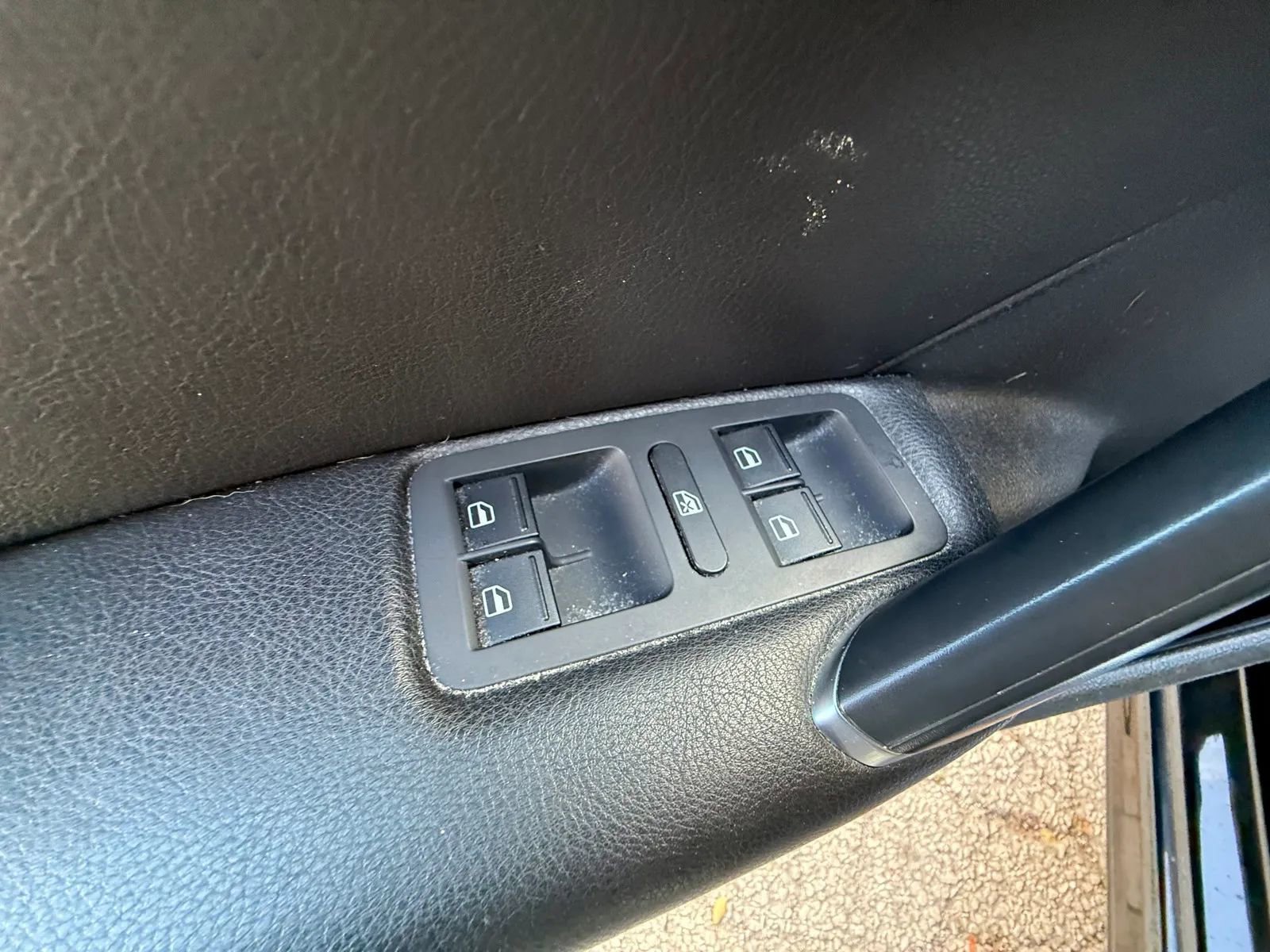 Used 2018 Volkswagen Passat 3.6 SEL Premium image 15