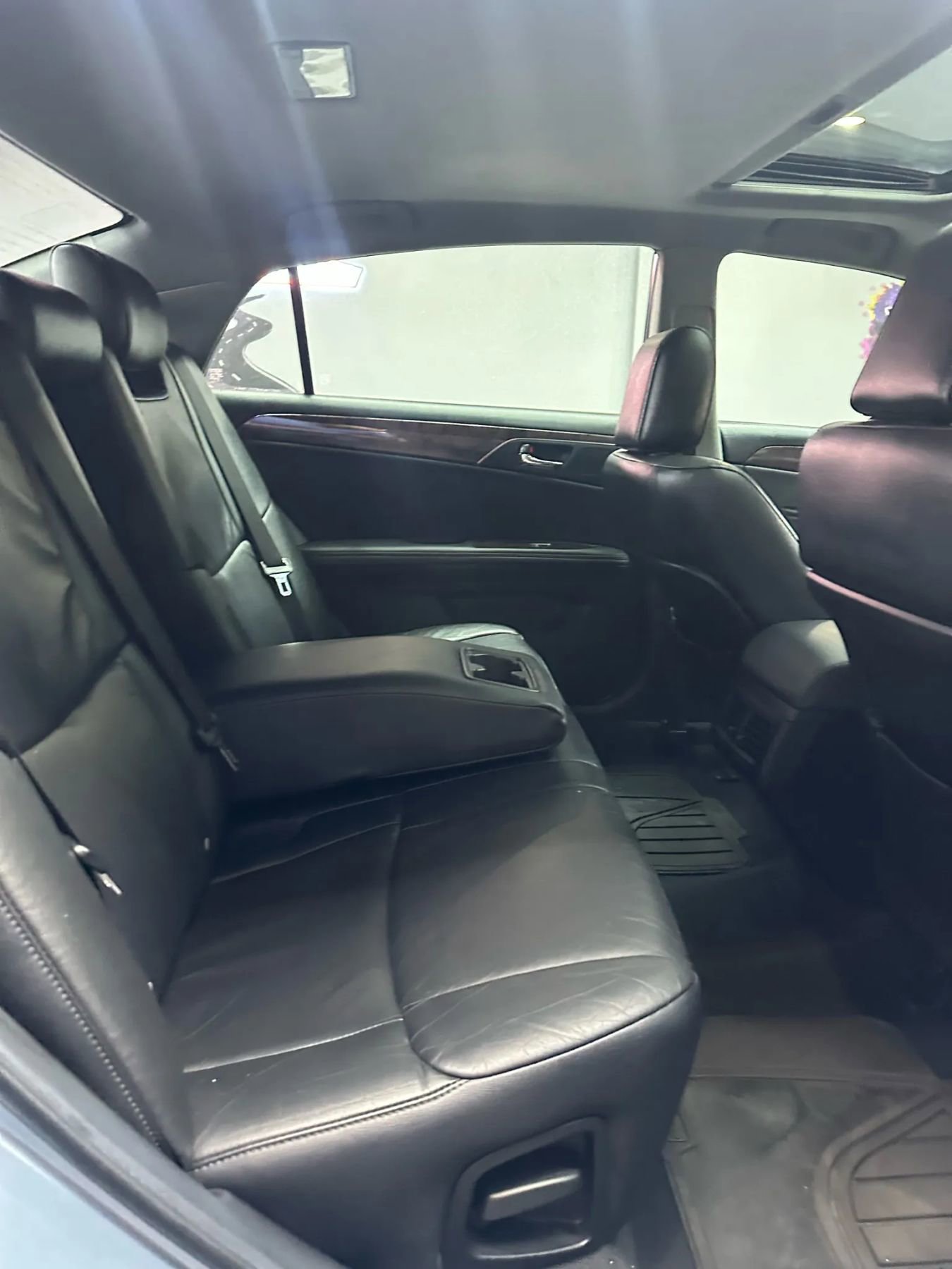 Used 2012 Toyota Avalon Limited image 23