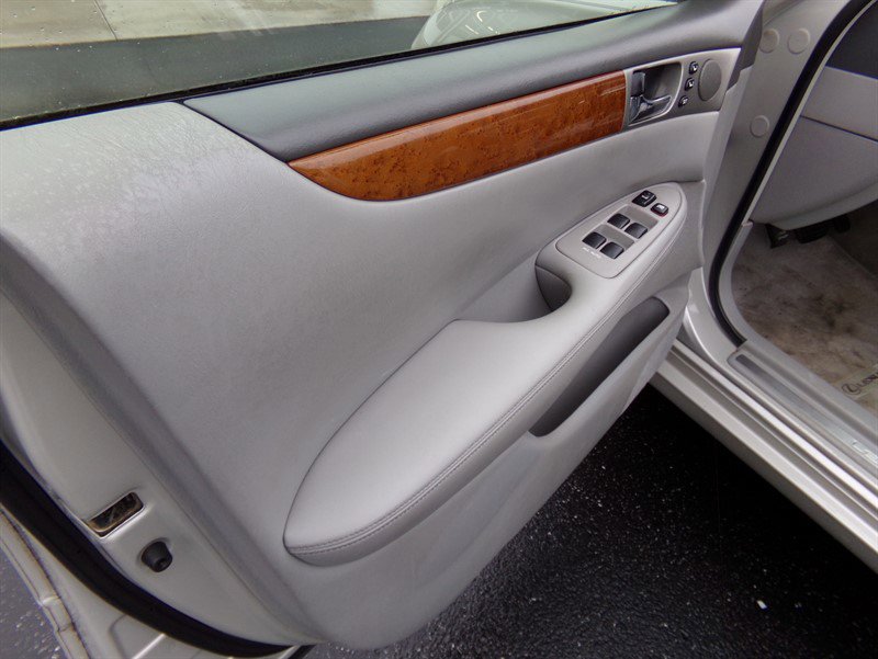 Used 2005 Lexus ES 330 Sedan image 68