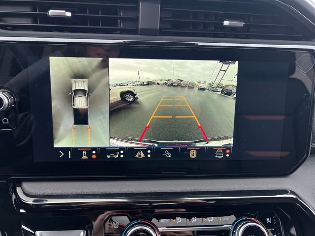 New 2026 GMC Sierra 3500 AT4 w/ AT4 Premium Plus Package image 17