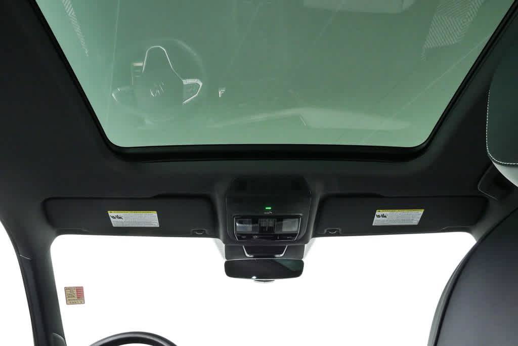 Certified 2025 Volkswagen Tiguan SE R-Line FWD image 6