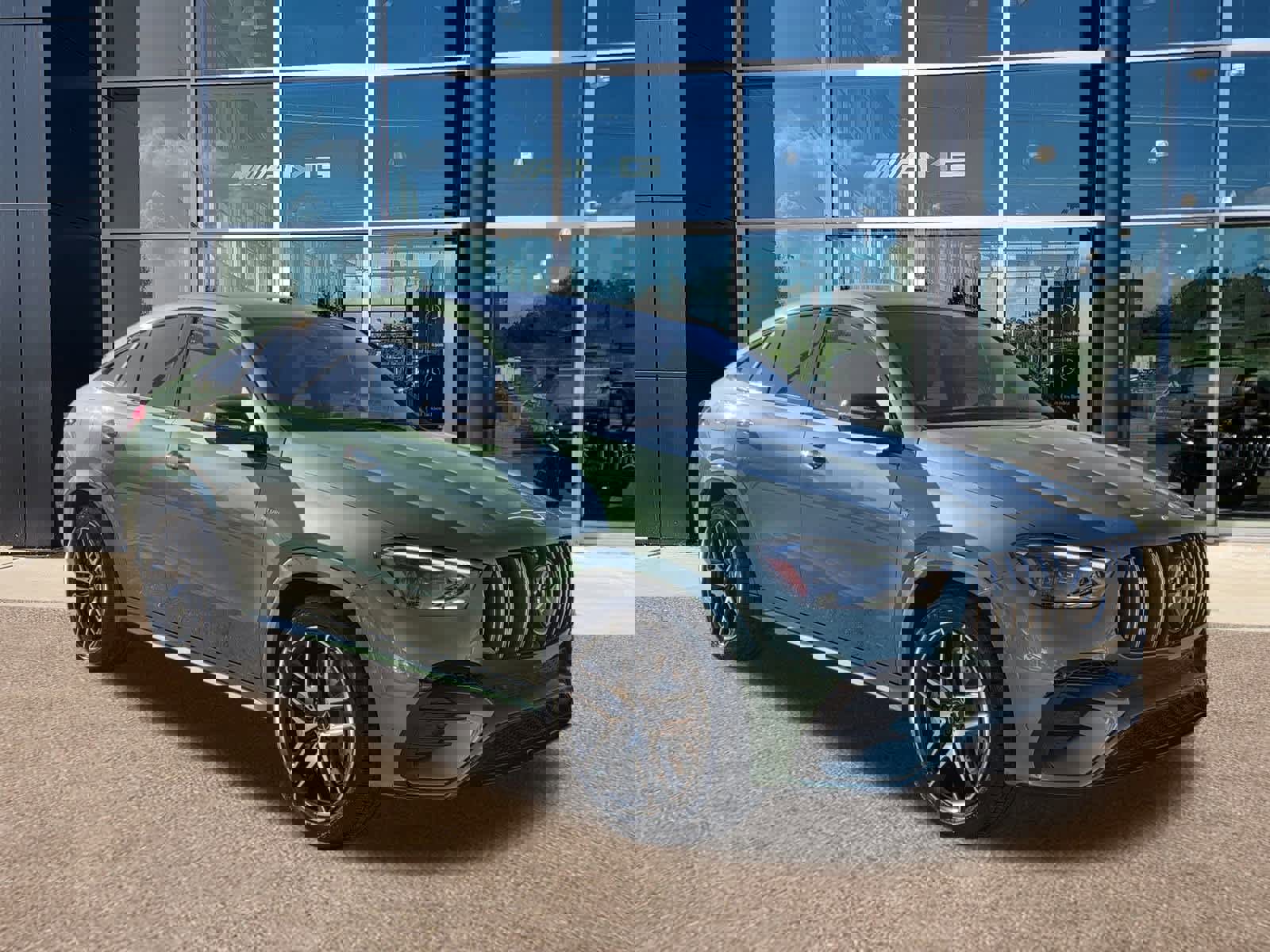 New 2026 Mercedes-Benz GLE 53 AMG 4MATIC Coupe image 2