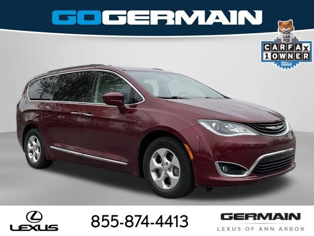 Used 2018 Chrysler Pacifica Touring-L FWD image 10