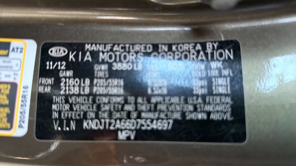 Used 2013 Kia Soul + w/ Audio Pkg FWD image 17