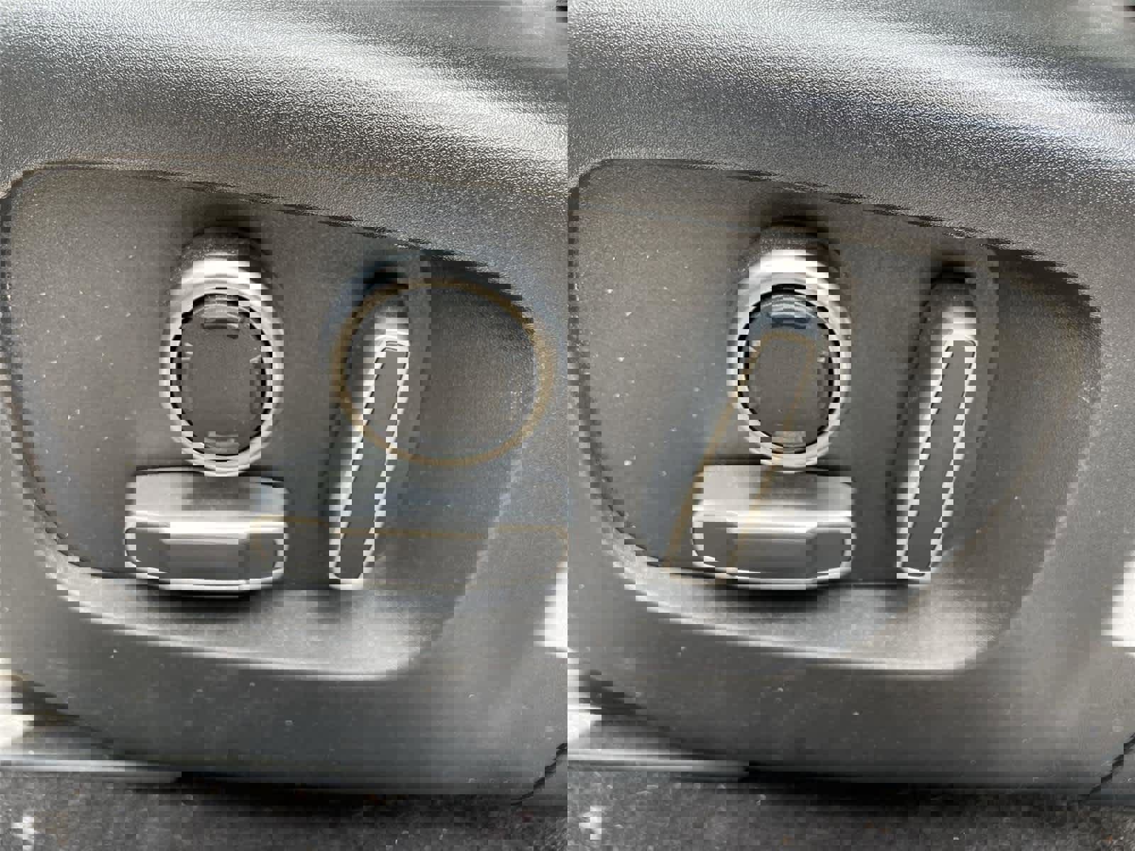 Used 2021 Land Rover Range Rover Evoque S AWD/4WD image 13