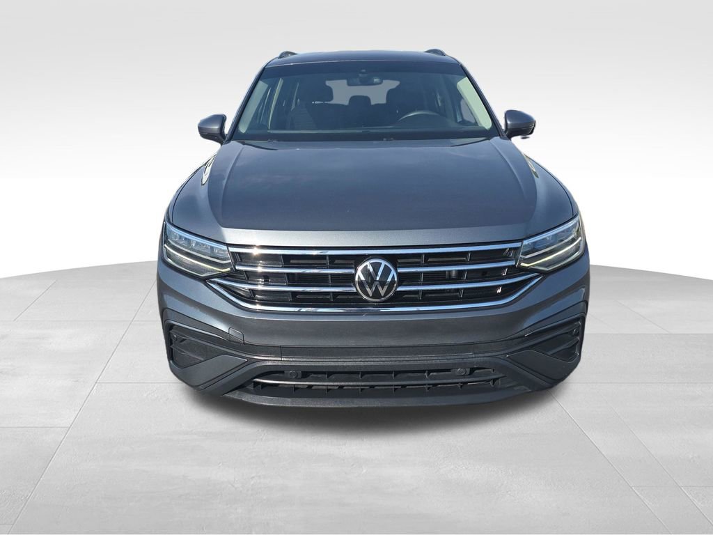 Used 2023 Volkswagen Tiguan S image 9