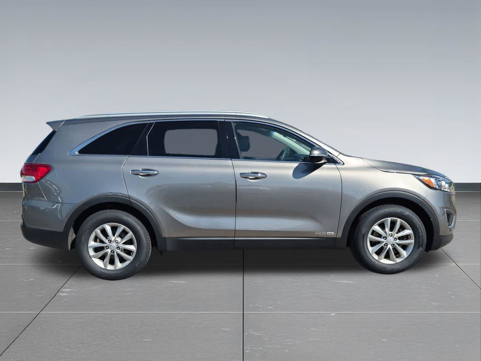 Used 2016 Kia Sorento LX AWD/4WD image 7
