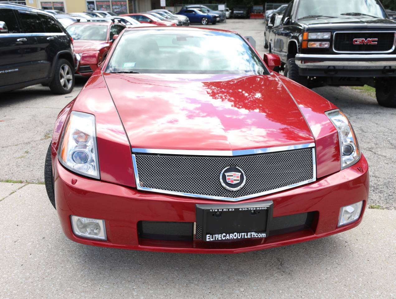 Used 2005 Cadillac XLR RWD image 3
