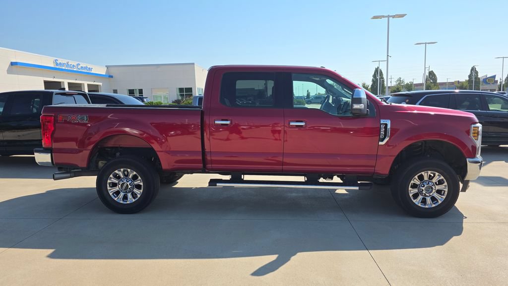 Used 2019 Ford F250 XLT w/ XLT Premium Package AWD/4WD image 6