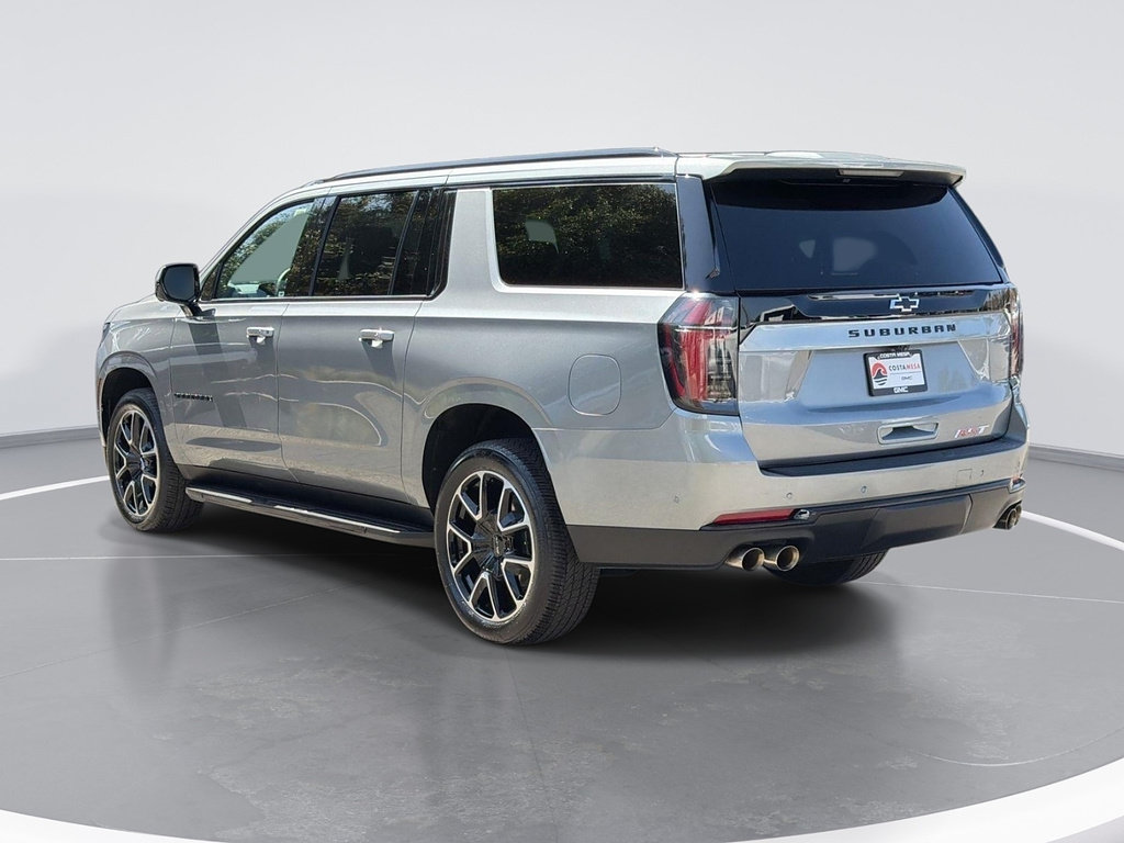 Used 2026 Chevrolet Suburban RST RWD image 5
