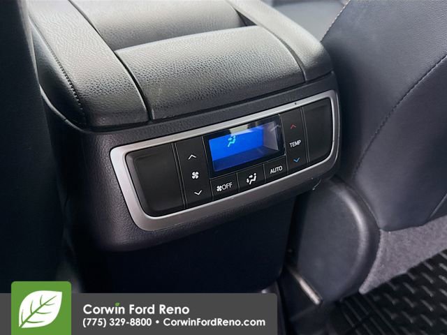 Used 2014 Toyota Highlander XLE image 25