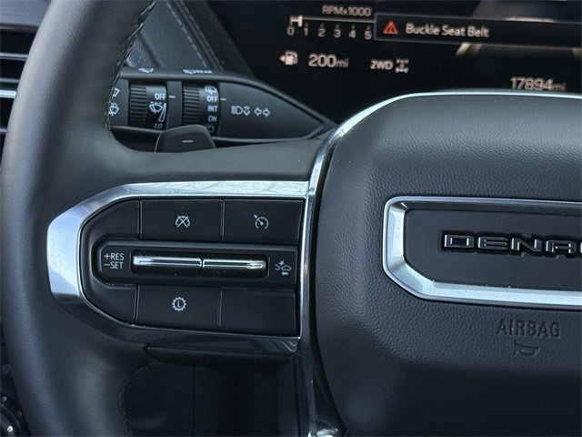 Used 2025 GMC Yukon XL Denali image 15