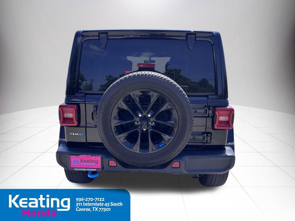 Used 2023 Jeep Wrangler Unlimited Sahara w/ Cold Weather Group AWD/4WD image 5