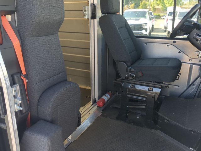 Used 2024 Chevrolet Brightdrop 600 w/ Commercial Equipment Package AWD/4WD image 18