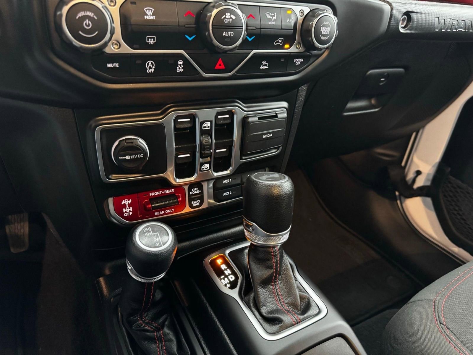 Used 2023 Jeep Wrangler Unlimited Rubicon AWD/4WD image 20