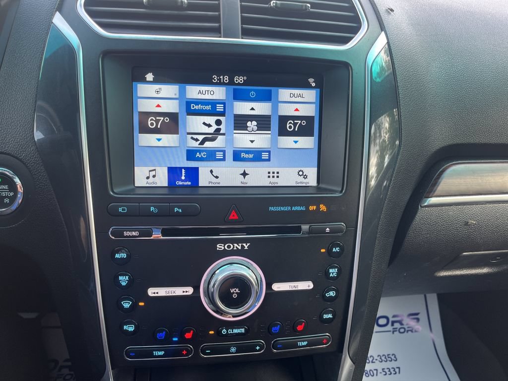 Used 2017 Ford Explorer Limited w/ Equipment Group 301A AWD/4WD image 23