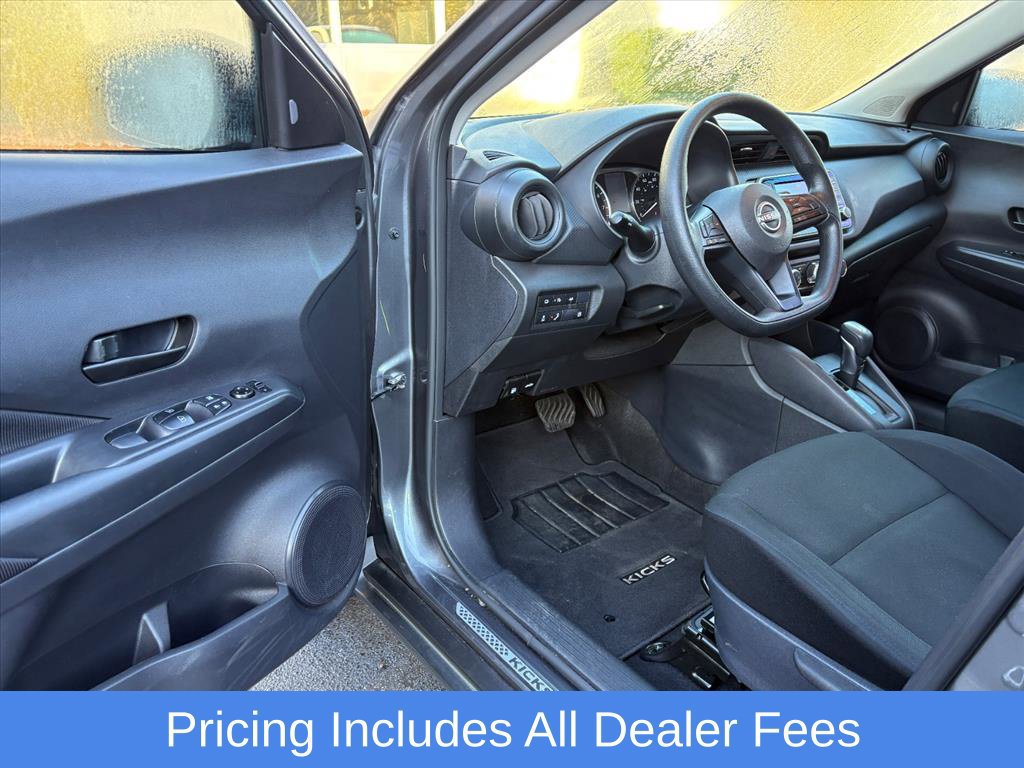 Used 2024 Nissan Kicks S FWD image 15