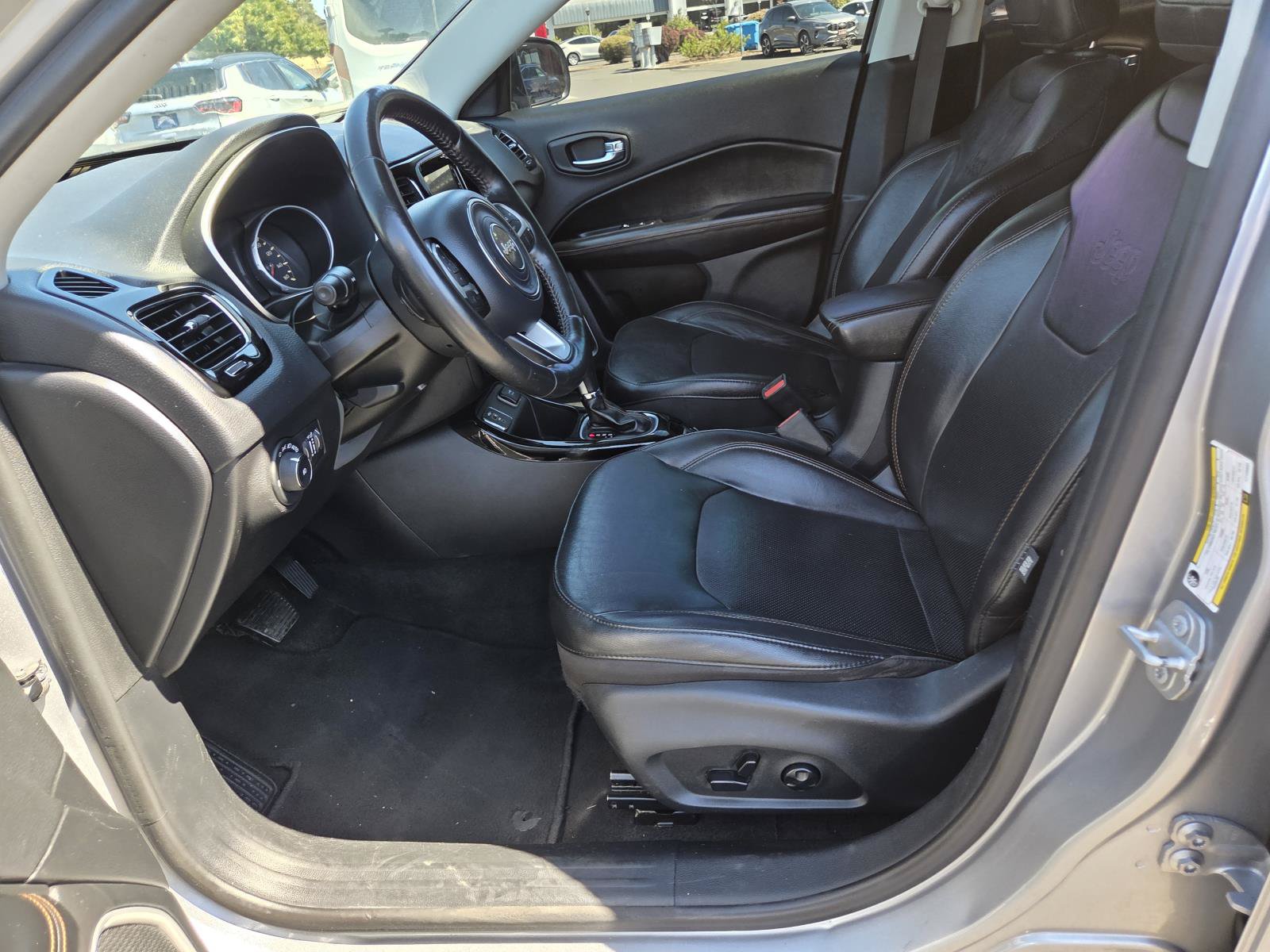 Used 2020 Jeep Compass Limited FWD image 10