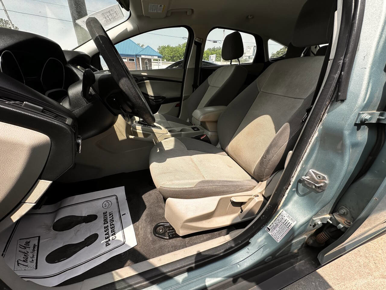 Used 2012 Ford Focus SE FWD image 9