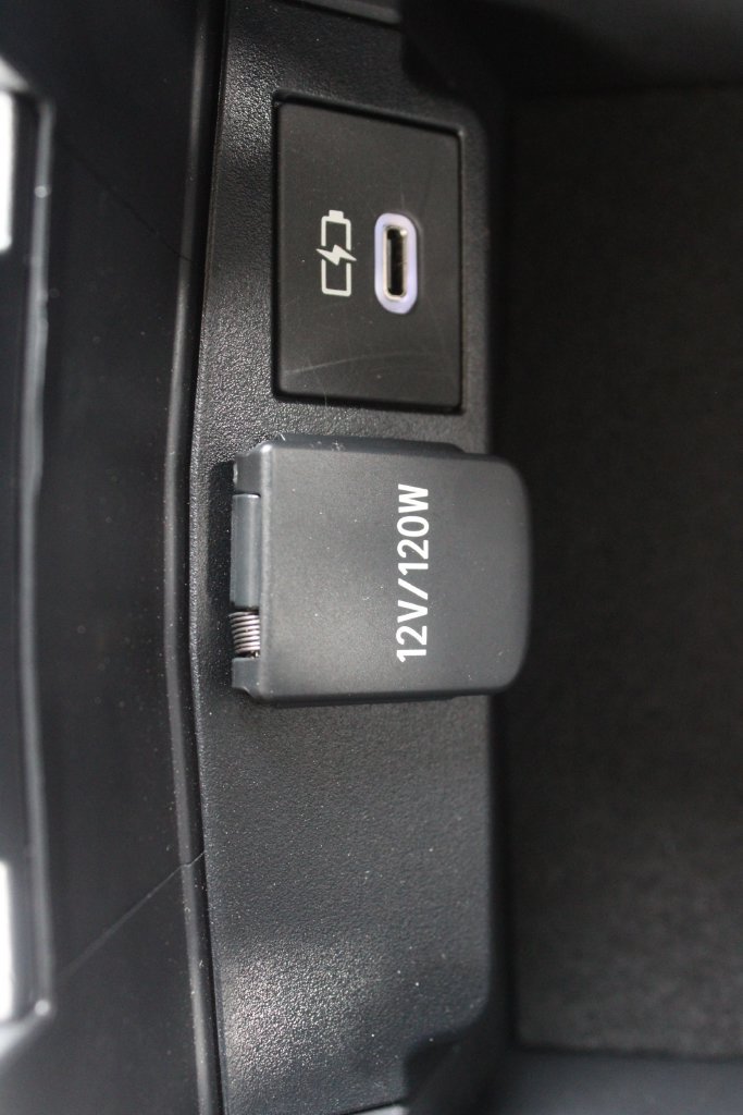 Used 2025 Toyota Corolla LE FWD image 26