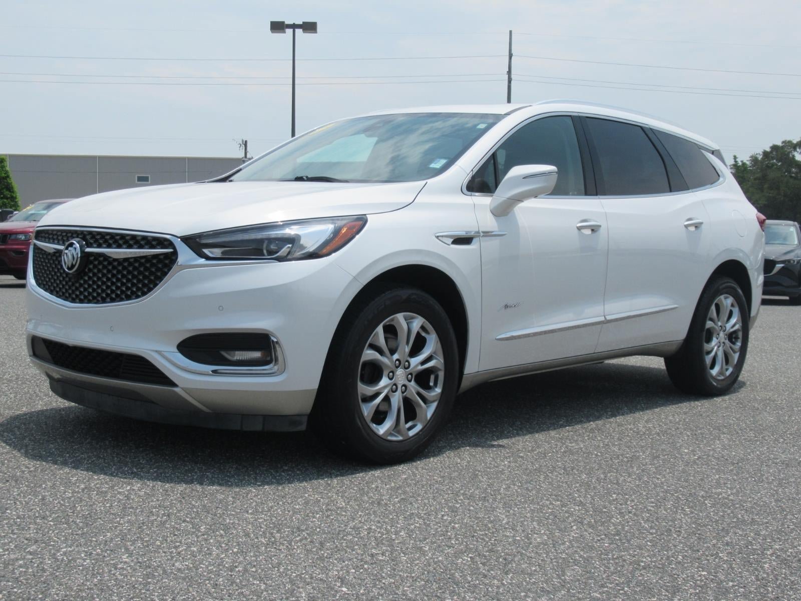 Used 2019 Buick Enclave Avenir w/ Avenir Technology Package FWD image 3