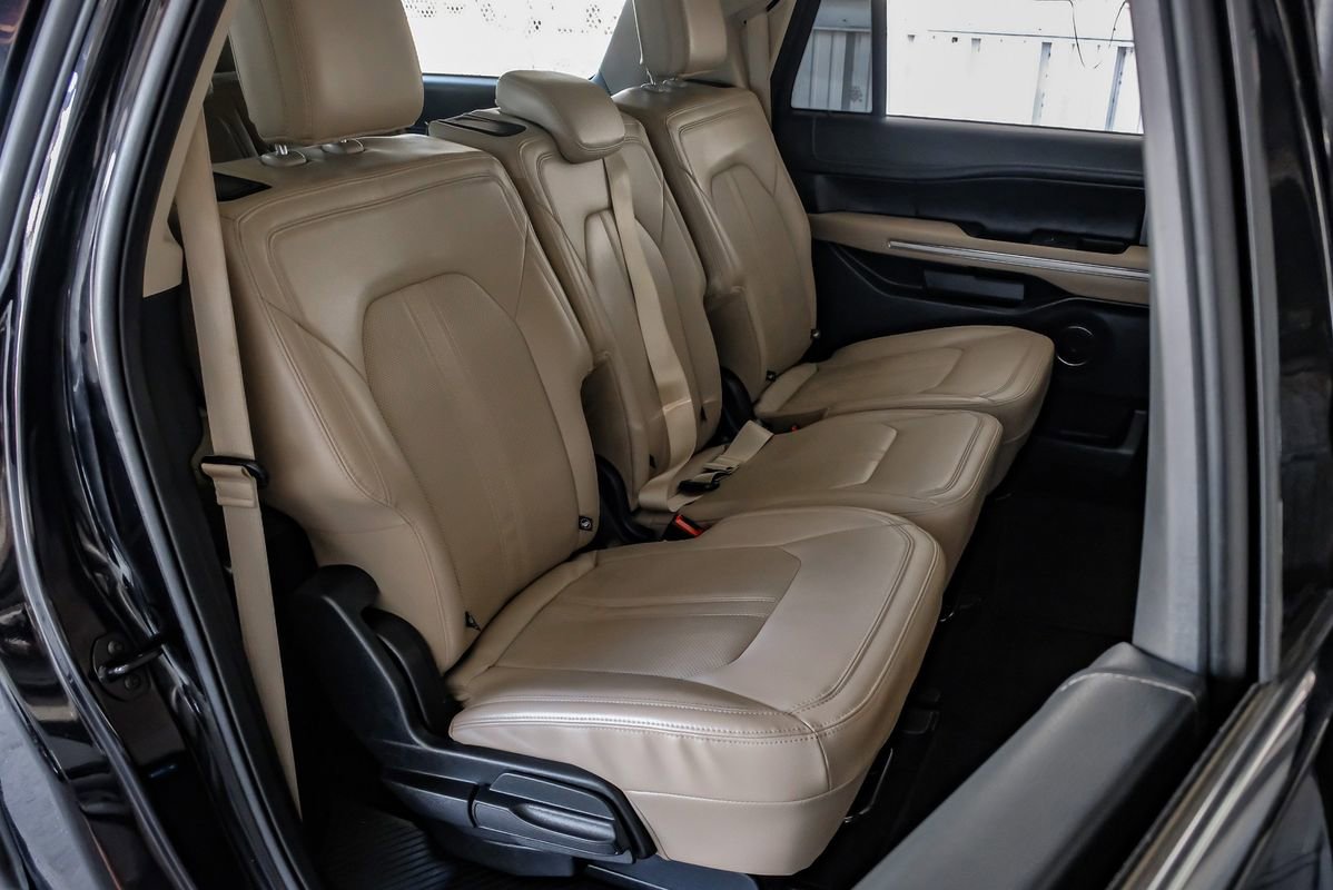 Used 2022 Ford Expedition Max Limited image 33