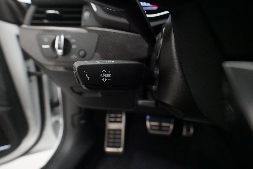 Used 2023 Audi RS 5 w/ Black Optic Carbon Package image 25