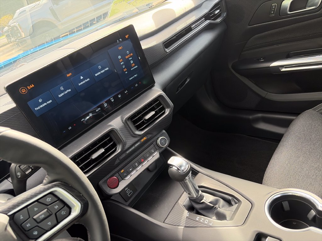 Used 2025 Ford Mustang Coupe RWD image 39