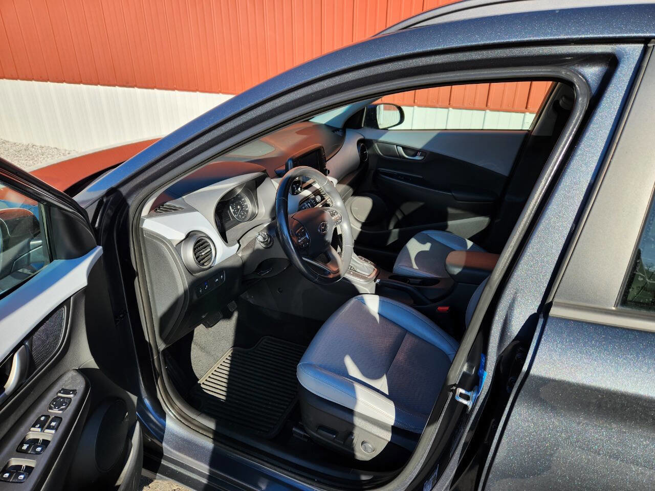 Used 2019 Hyundai Kona Limited image 10