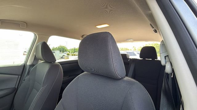 Used 2025 Nissan Rogue S image 22