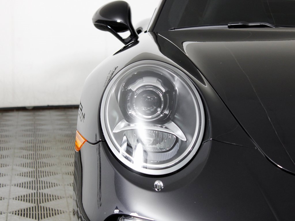 Certified 2016 Porsche 911 Turbo image 11