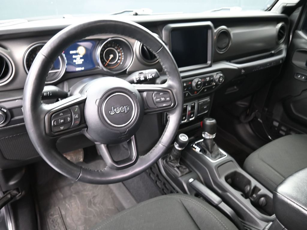 Used 2023 Jeep Wrangler Willys image 15