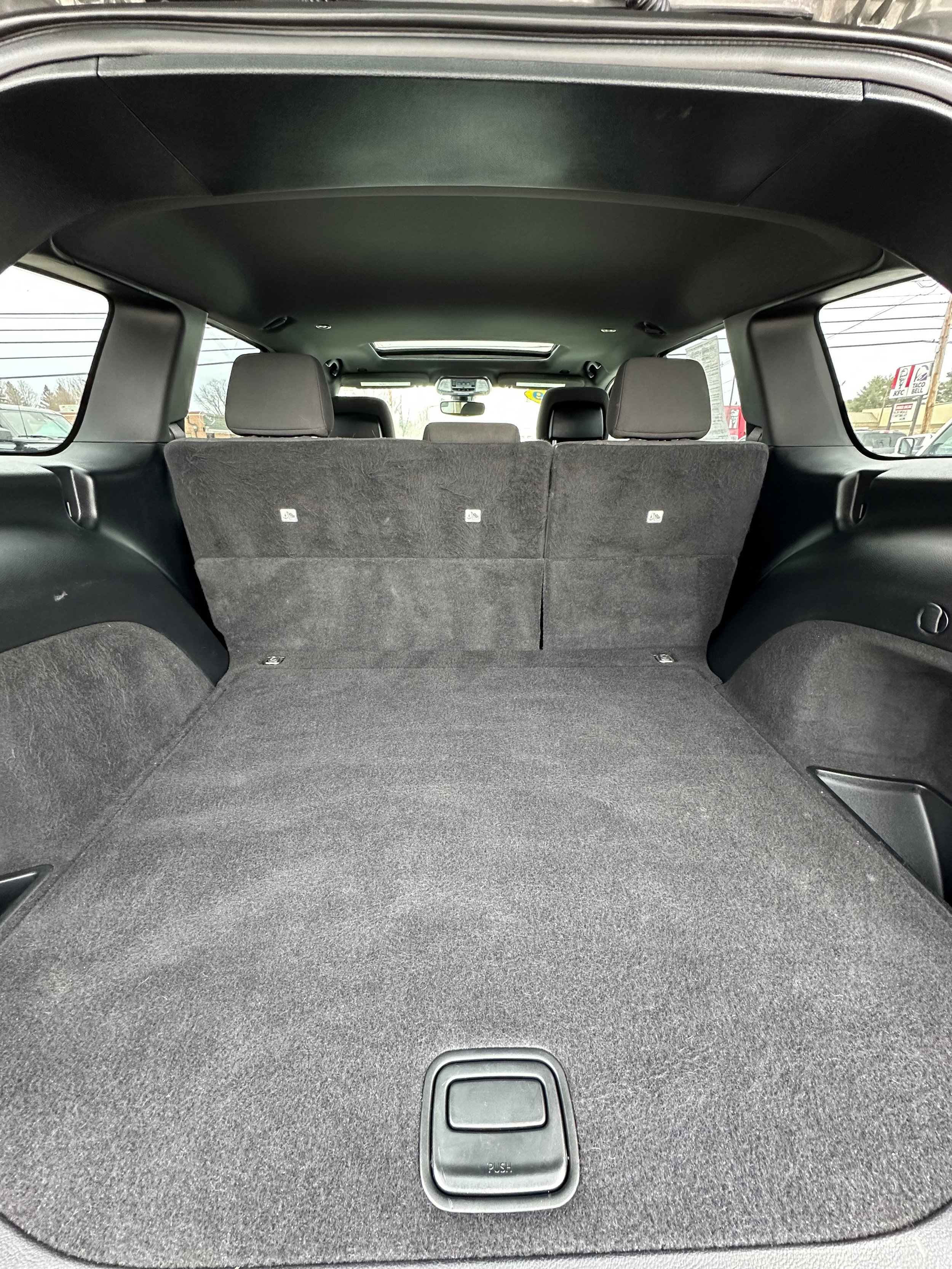 Used 2019 Jeep Grand Cherokee Laredo AWD/4WD image 20