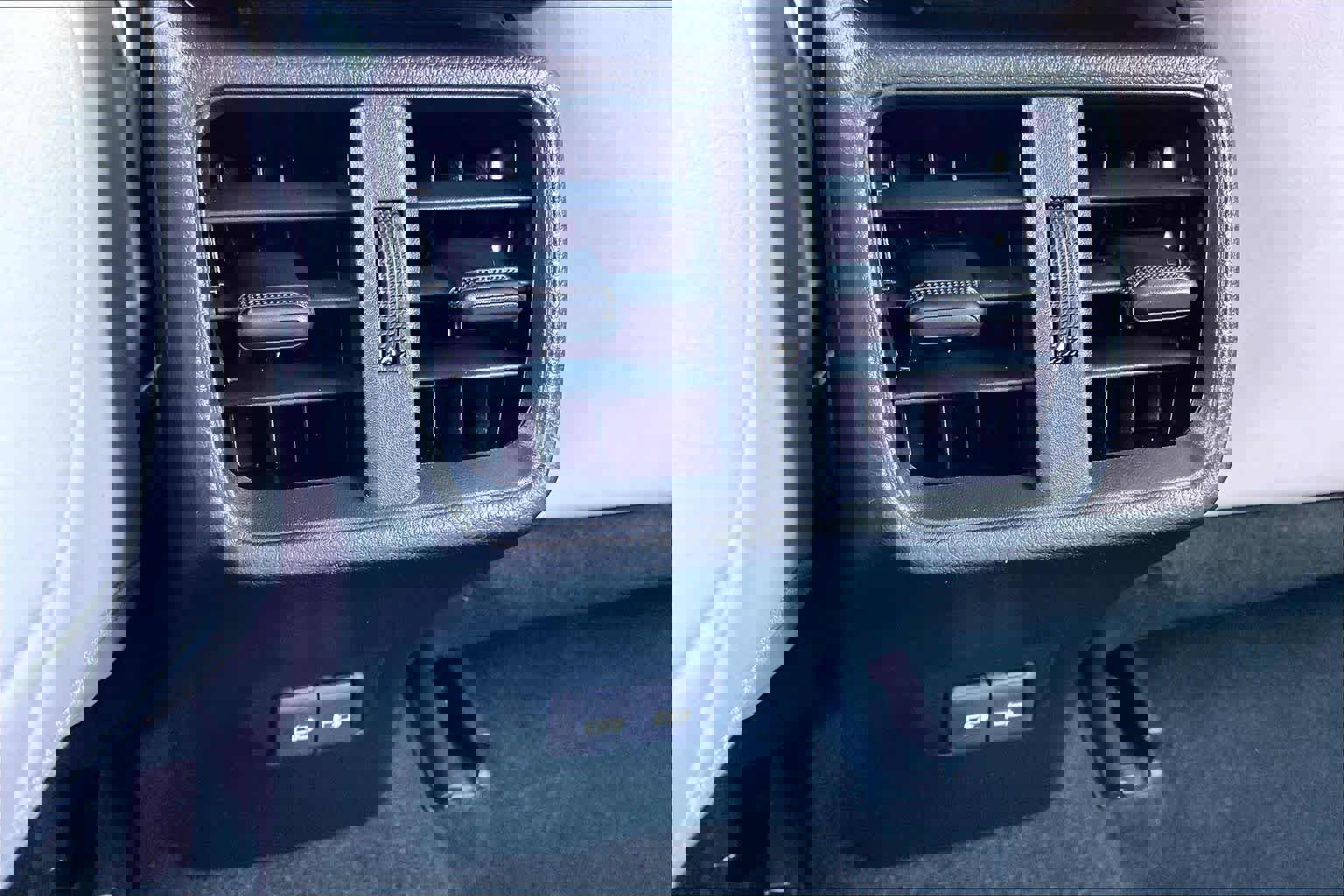 Used 2024 Lexus UX 250h FWD image 32