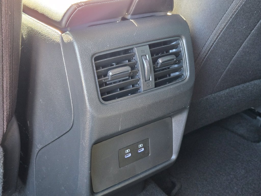 Certified 2025 Nissan Rogue SV FWD image 16