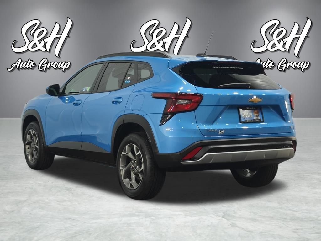 Used 2025 Chevrolet Trax LT image 16