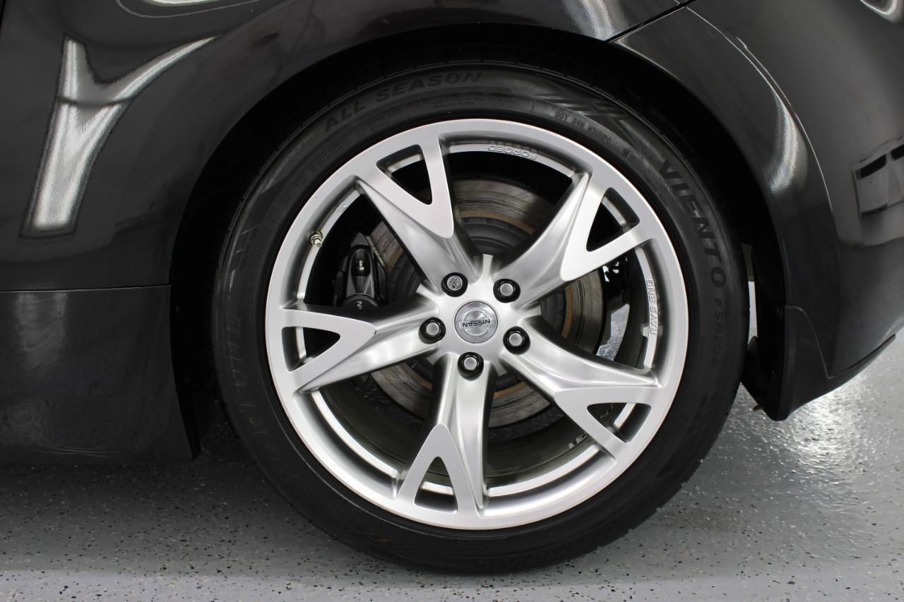 Used 2010 Nissan 370Z Touring w/ Sport Pkg RWD image 77