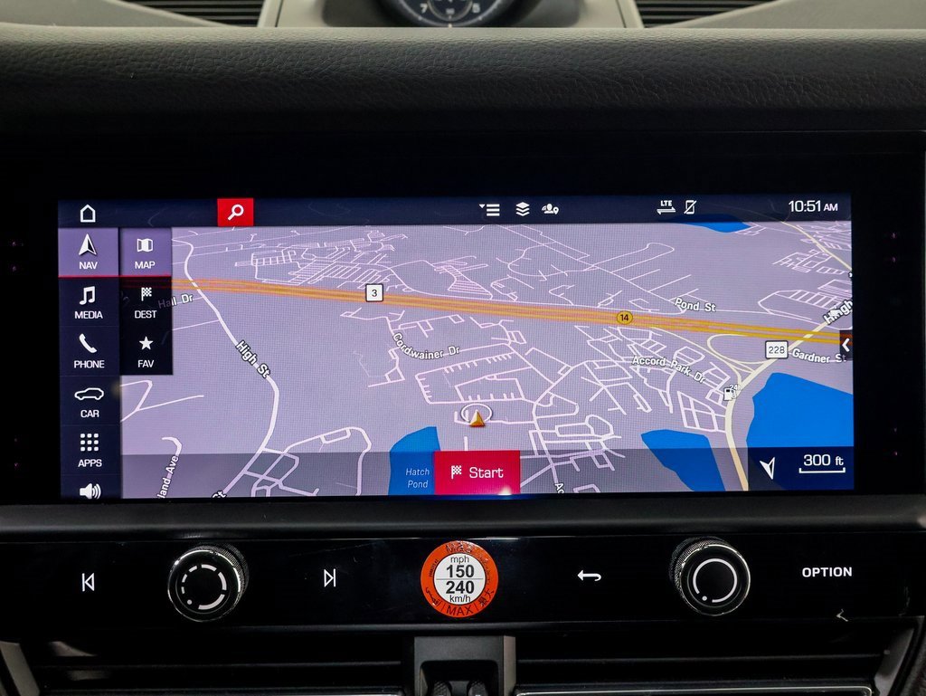 Used 2025 Porsche Macan image 16